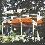 Reichels Parkhotel 호텔