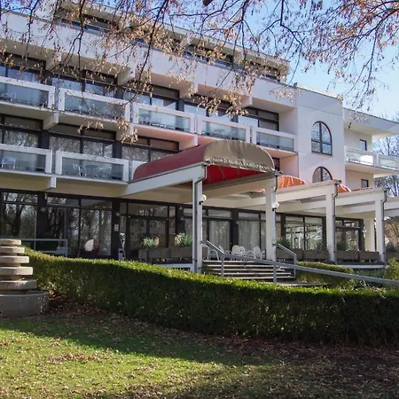 Отель Reichels Parkhotel Бад-Виндсхайм