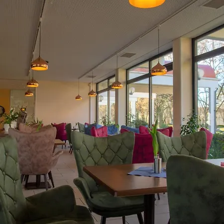 Reichels Parkhotel فندق باد فيندشايم