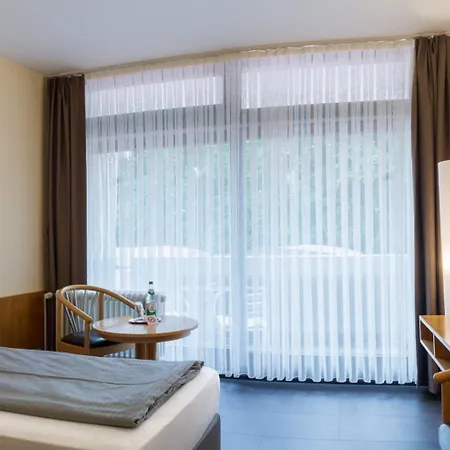 فندق Reichels Parkhotel باد فيندشايم