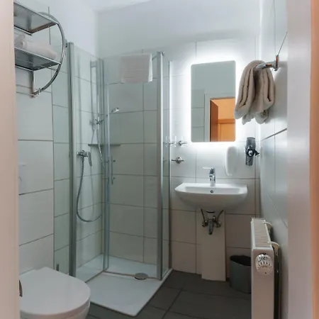 Reichels Parkhotel فندق