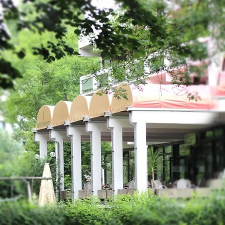 Отель Reichels Parkhotel